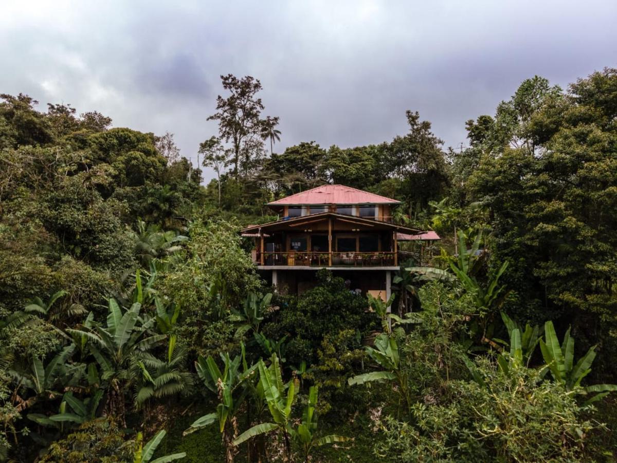 Отель Casa De Vista Alta Миндо Экстерьер фото