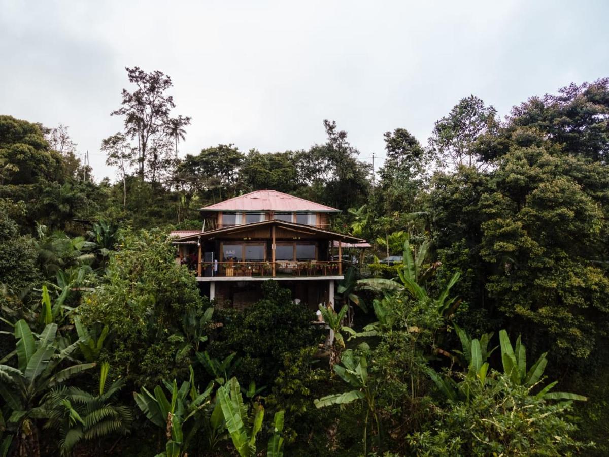 Отель Casa De Vista Alta Миндо Экстерьер фото